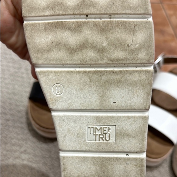 Stylish Sandals - Black and White - Picture 2 of 3